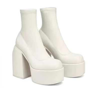 Женские ботинки на высоком каблуке 2023, зимние ботинки на платформе в стиле дьявола в стиле панк, большие размеры, модные однотонные низкие ботинки сбоку