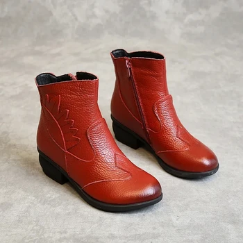 Лаконичные кожаные ботинки в стиле ретро, Женская обувь на низком каблуке с мехом, женские модные красные ботильоны с круглым носком, черные полусапожки